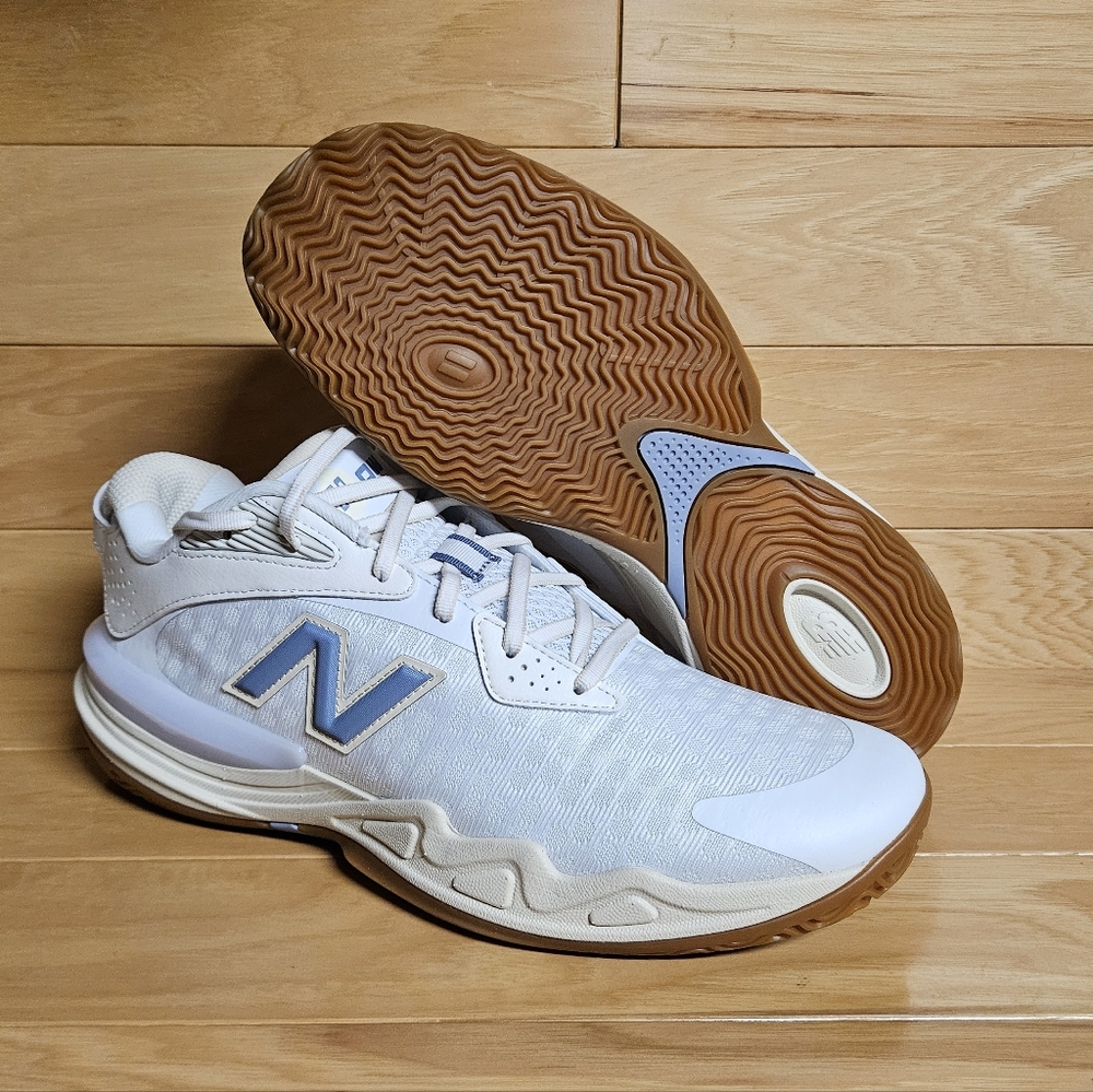 New Balance Hesi Low V2 White Linen Basketball Shoe Size 10.5 Mens BBHSLHR2 - Picture 3 of 9